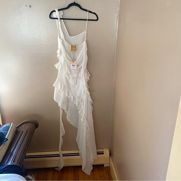 Bubishluxe Willow Ruffle Rosette Dress in White mini midi jellyfish hem Revolve - Picture 16 of 16